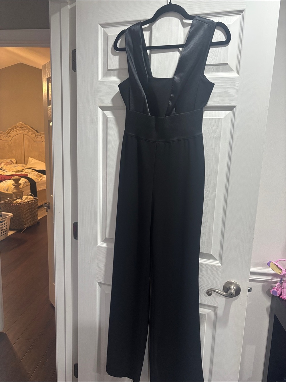 New York & Company Black V-Neck Wide-Leg Jumpsuit